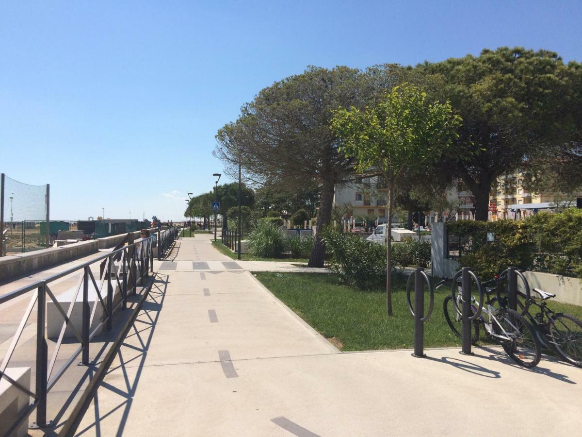 Villa Galasso Bibione Esterno foto